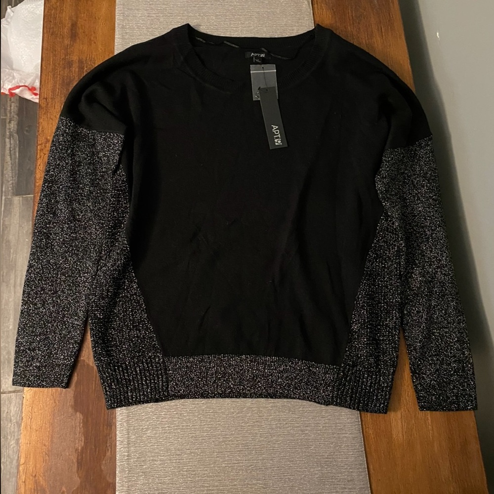 APT.9 Sweater
